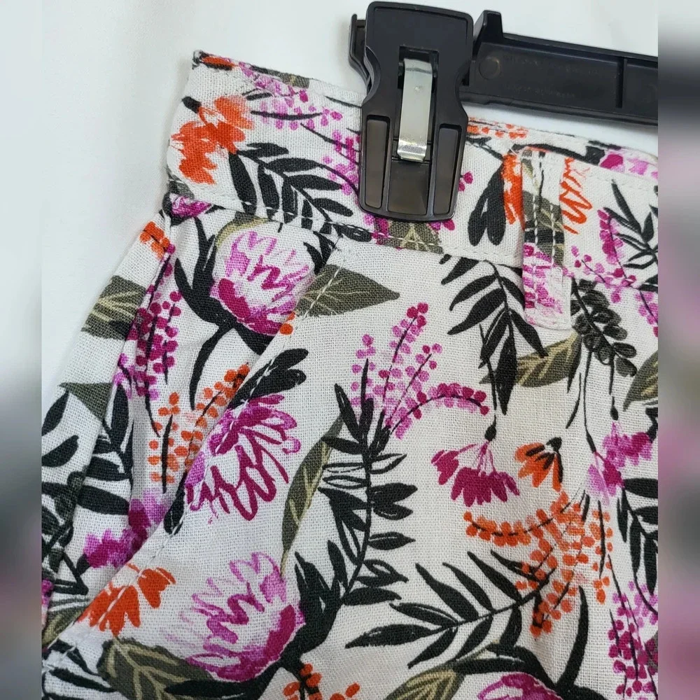 NWT Old Navy Girls Linen Blend Tropical Floral White Pink Green‎ Shorts Size 1